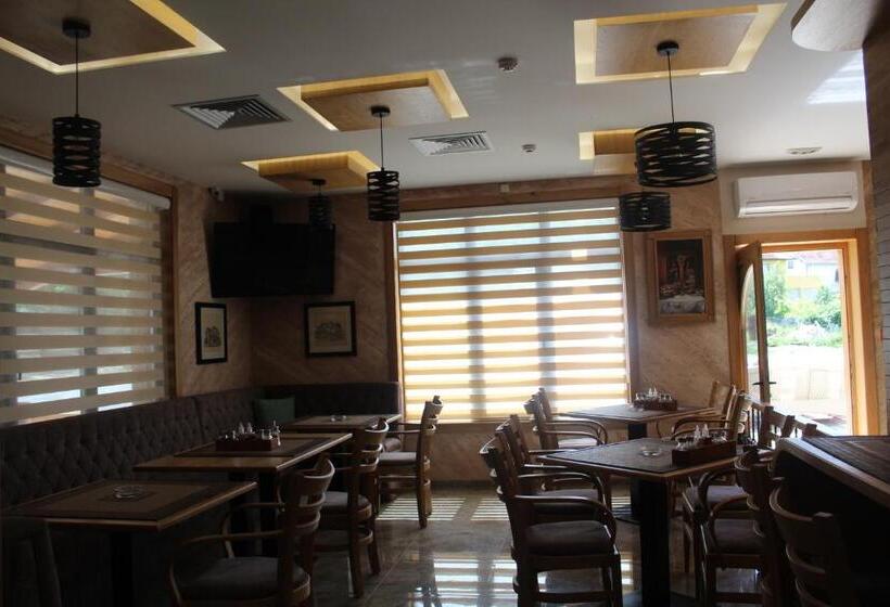 تختخواب و صبحانه Vila Madera Pribojska Banja