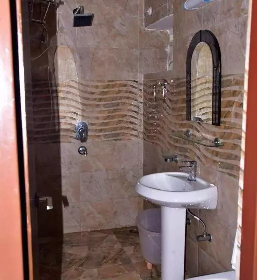 ホテル Ronak Cottage