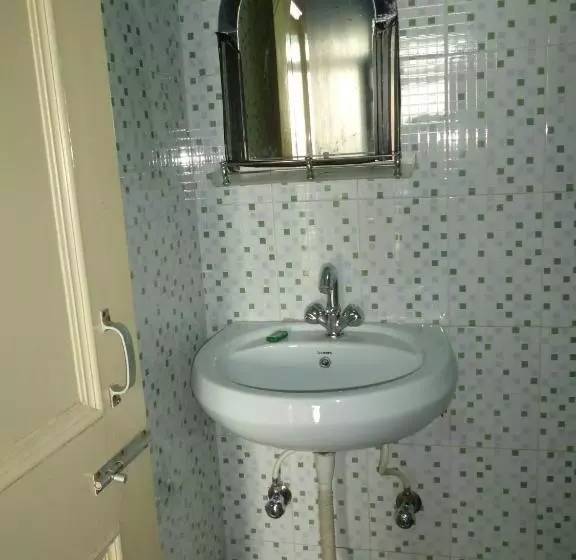 ホテル Ronak Cottage