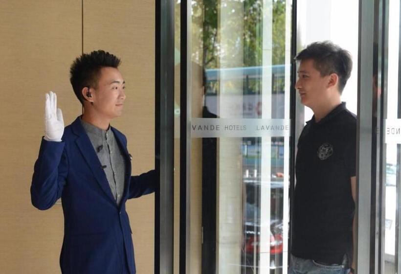 Lavande Hotel Linyi People S Square Branch