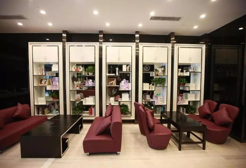 Lavande Hotel Linyi People S Square Branch