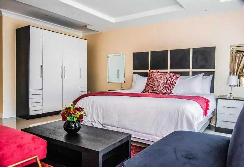 Majatalo Royal Hills Lodge And Spa