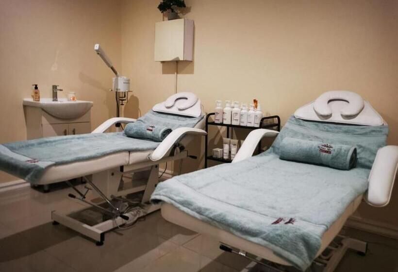 膳宿费 Royal Hills Lodge And Spa