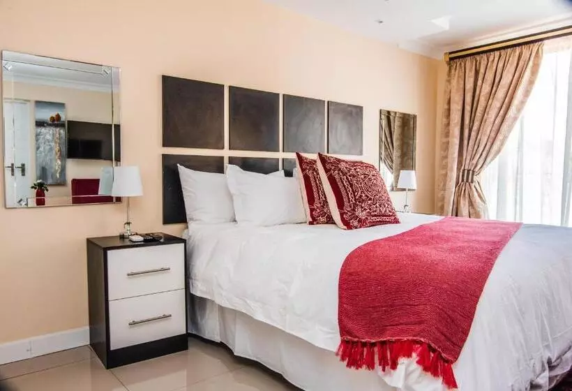 Majatalo Royal Hills Lodge And Spa