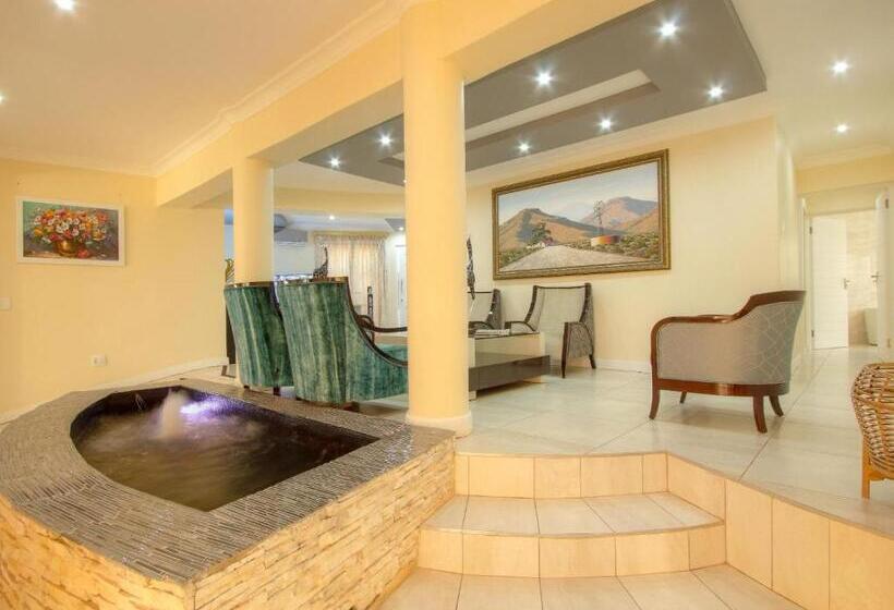 膳宿费 Royal Hills Lodge And Spa