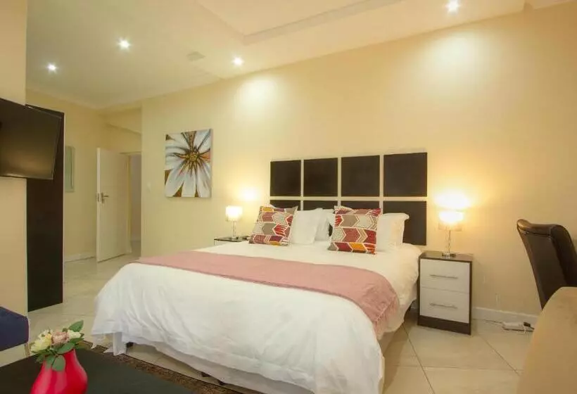 Majatalo Royal Hills Lodge And Spa