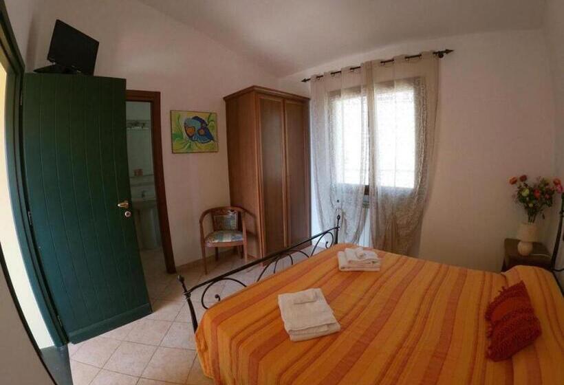 פנסיון Villa Govi