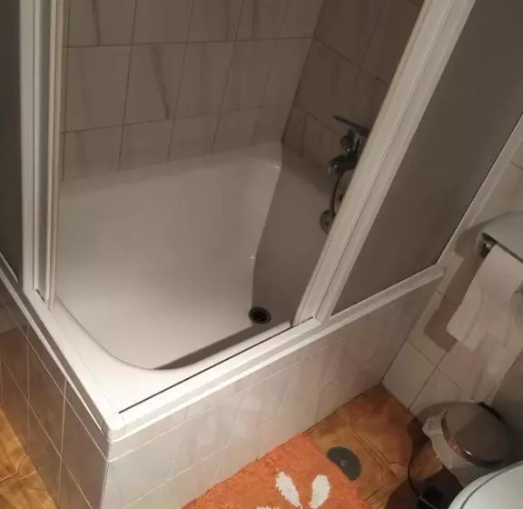 Retkeilymaja Hostal Agripino Y Restaurante Asiático