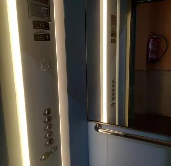 Retkeilymaja Hostal Agripino Y Restaurante Asiático