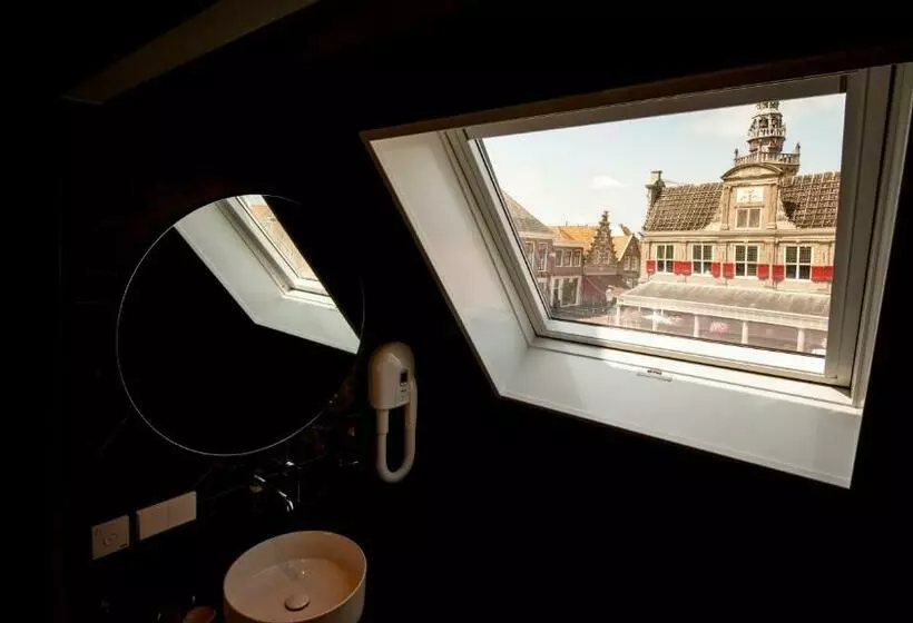 Hotelli Harbour Suites Boutique