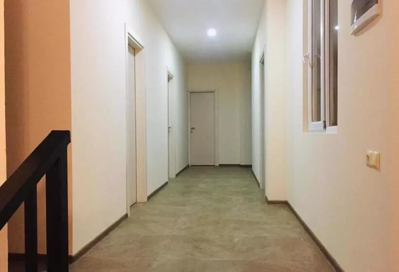 هتل Kobuleti 728