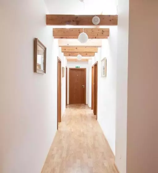 ホテル Pivovar řevnice