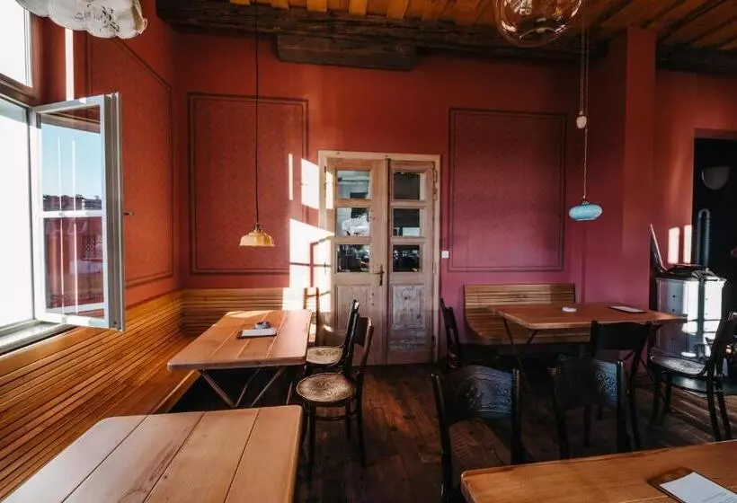 ホテル Pivovar řevnice