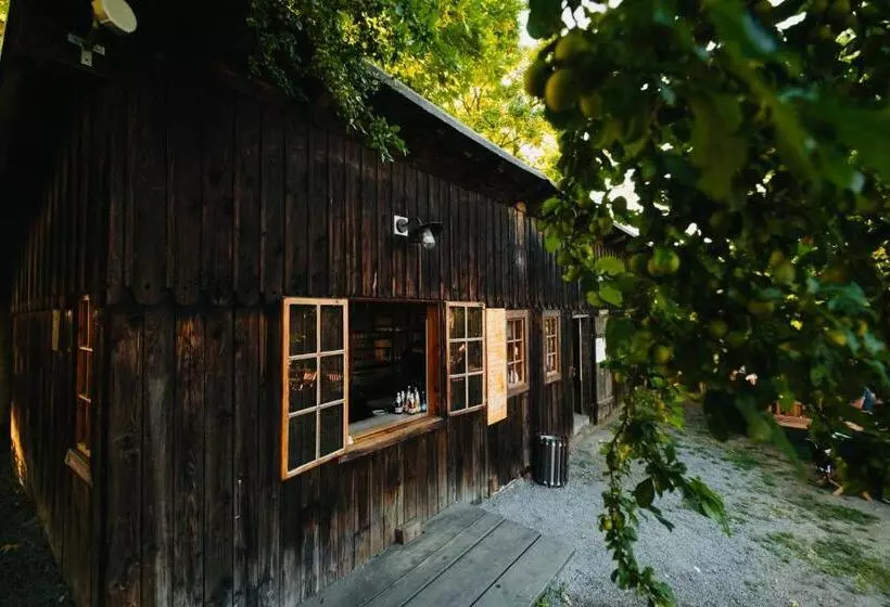 ホテル Pivovar řevnice