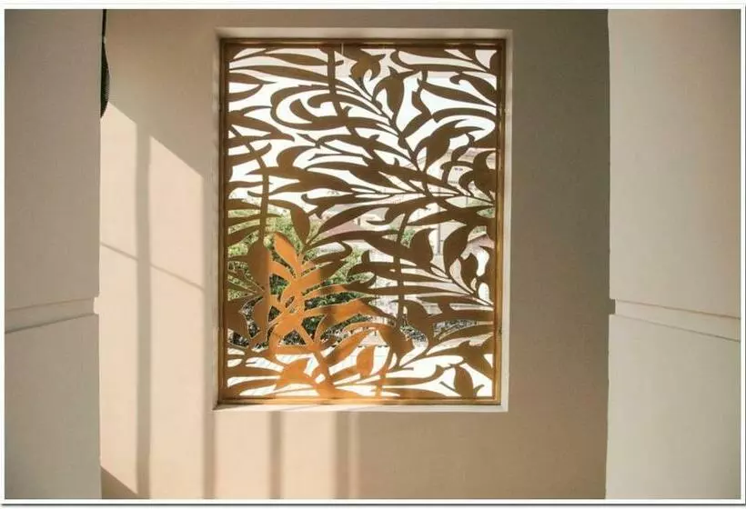 Hotelli Reddoorz Syariah @ Jatinegara