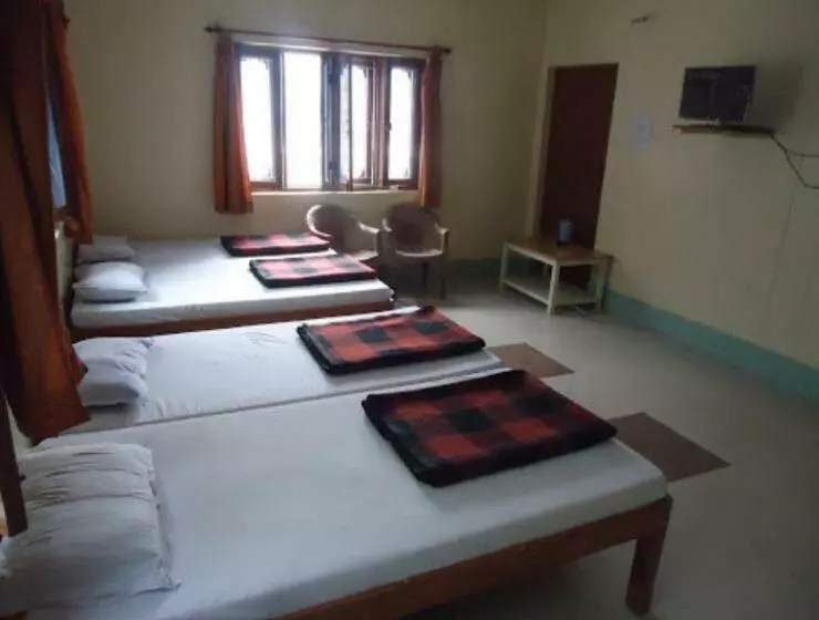 هتل Shree Uttarkashi