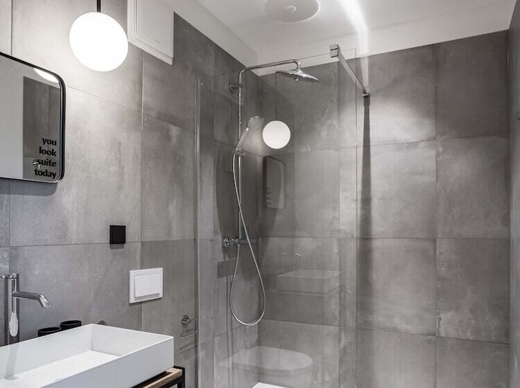 Limehome Erfurt Schmidtstedter Straße