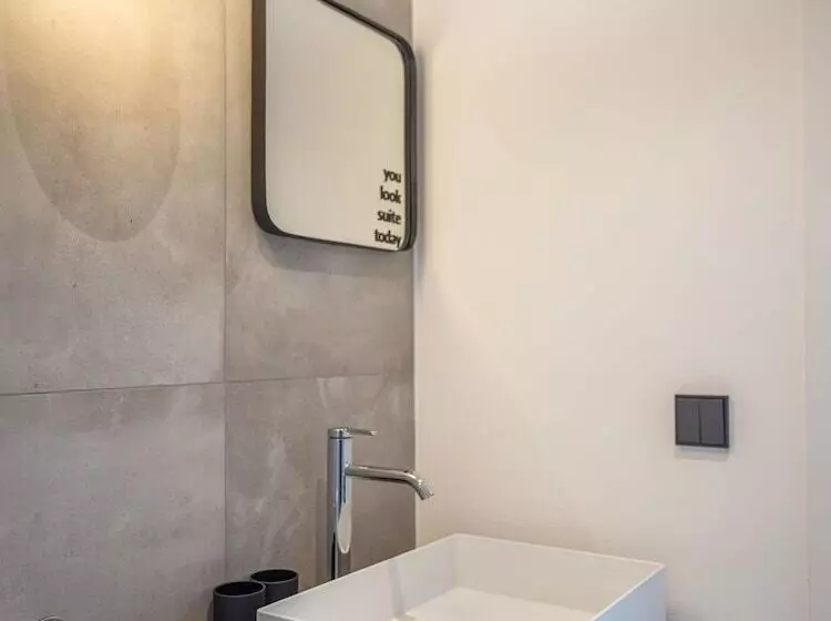 Limehome Erfurt Schmidtstedter Straße