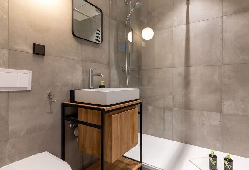 Limehome Erfurt Schmidtstedter Straße