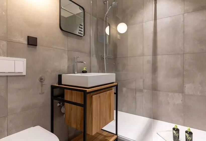 Limehome Erfurt Schmidtstedter Straße