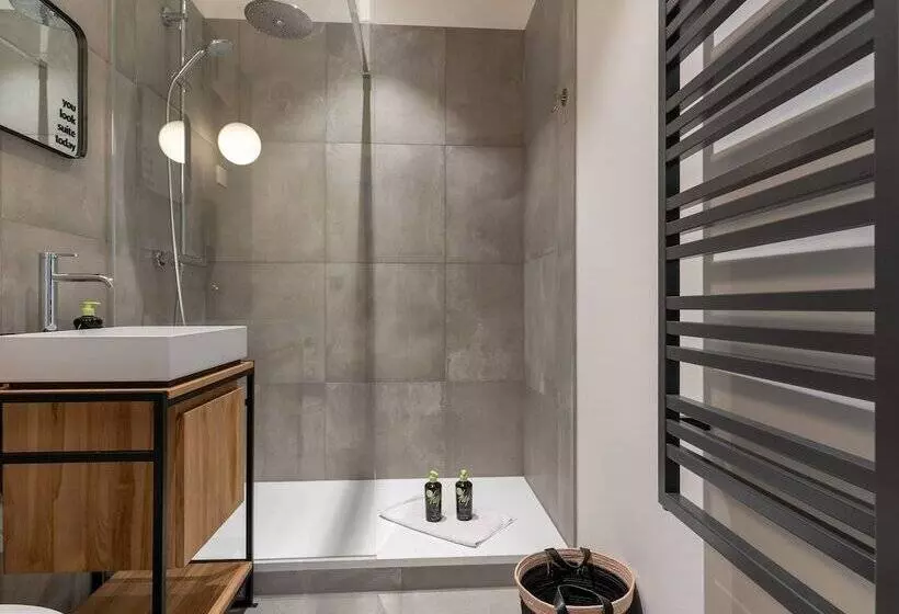 Limehome Erfurt Schmidtstedter Straße