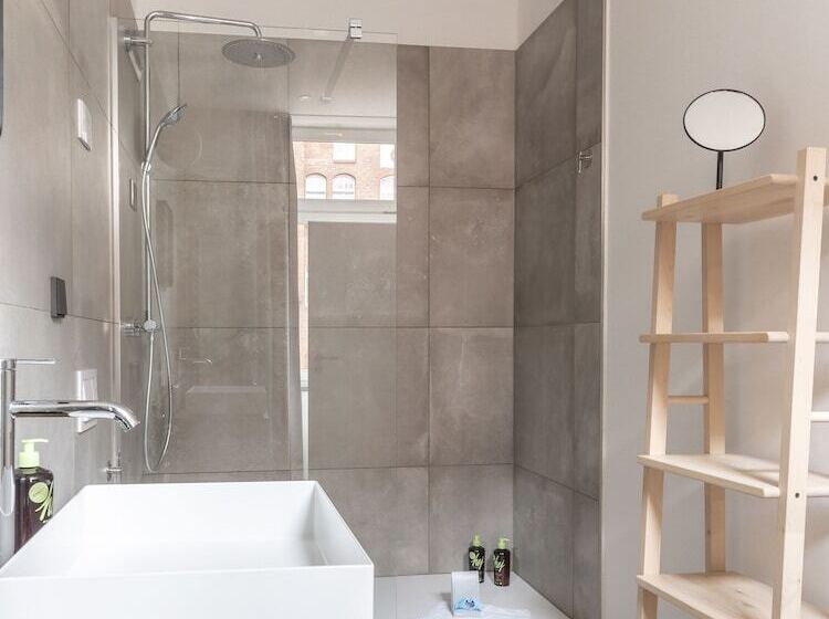 Limehome Erfurt Schmidtstedter Straße