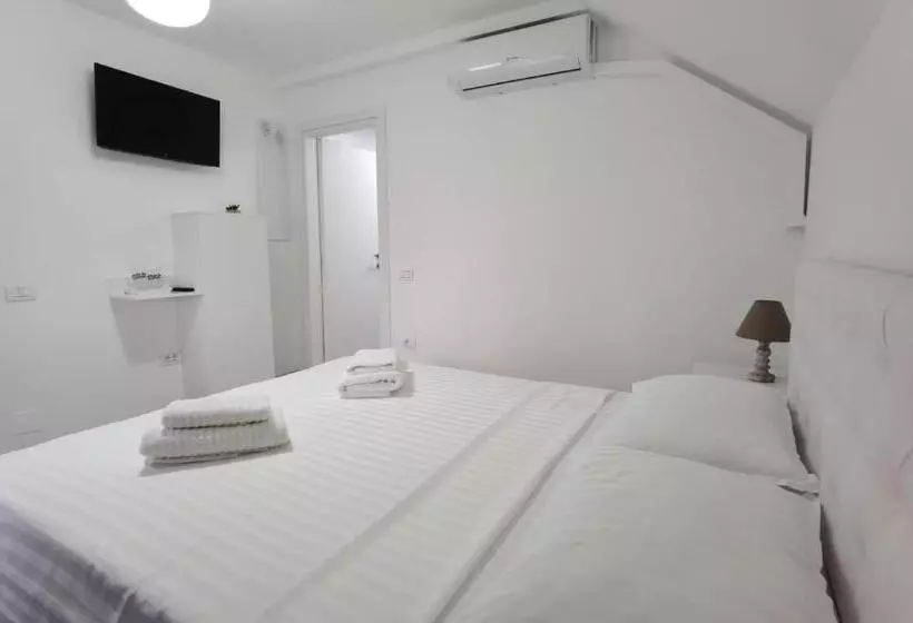 ペンション Casa Sima