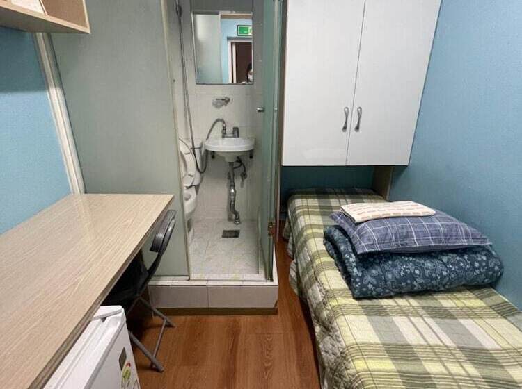 פנסיון Noble Residence