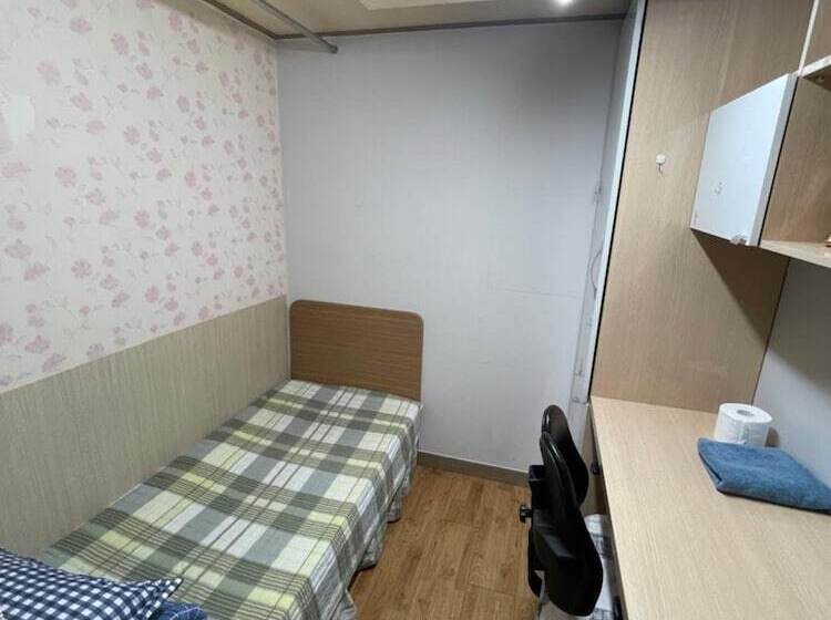 פנסיון Noble Residence