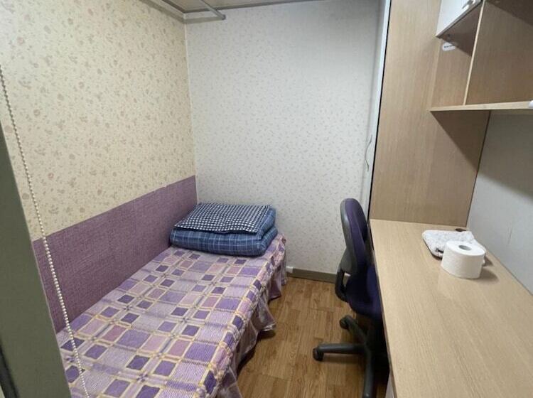 פנסיון Noble Residence