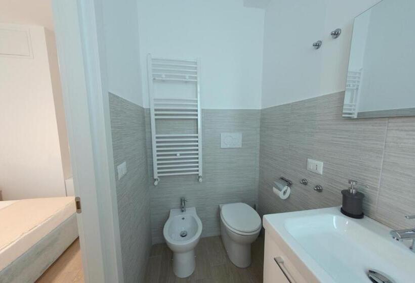 تختخواب و صبحانه Al Settimo Piano