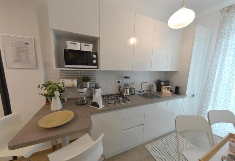 تختخواب و صبحانه Al Settimo Piano