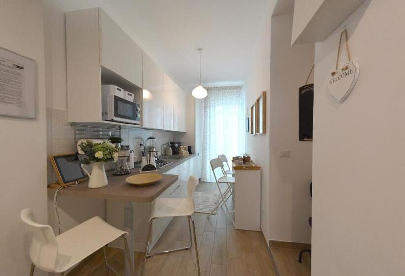 تختخواب و صبحانه Al Settimo Piano