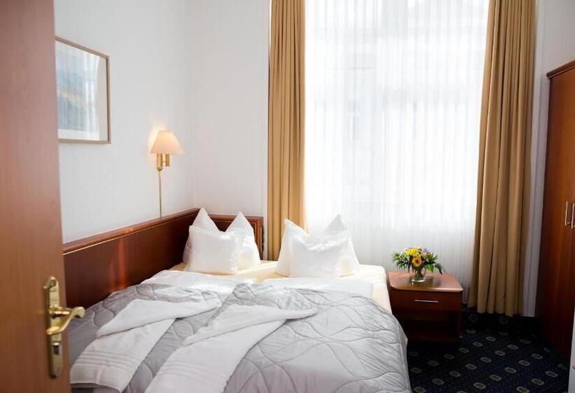 تختخواب و صبحانه Inselhotel Cornelius