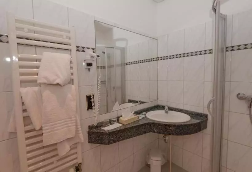 Aamiaismajoitus (B&B) Inselhotel Cornelius