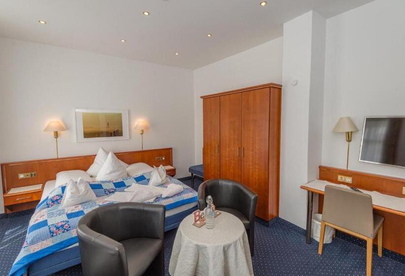 تختخواب و صبحانه Inselhotel Cornelius