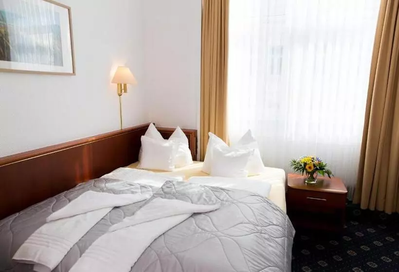 Aamiaismajoitus (B&B) Inselhotel Cornelius