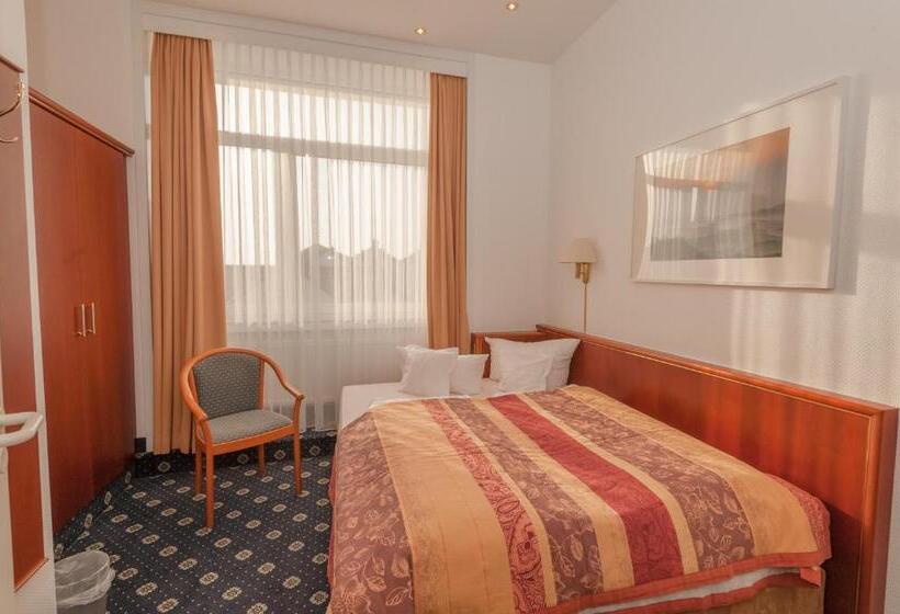 تختخواب و صبحانه Inselhotel Cornelius