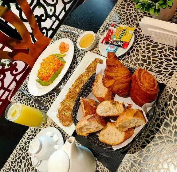 هتل Hôtel La Principauté Douala Bonapriso