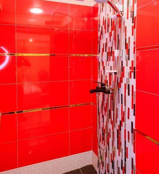 هتل Hôtel La Principauté Douala Bonapriso