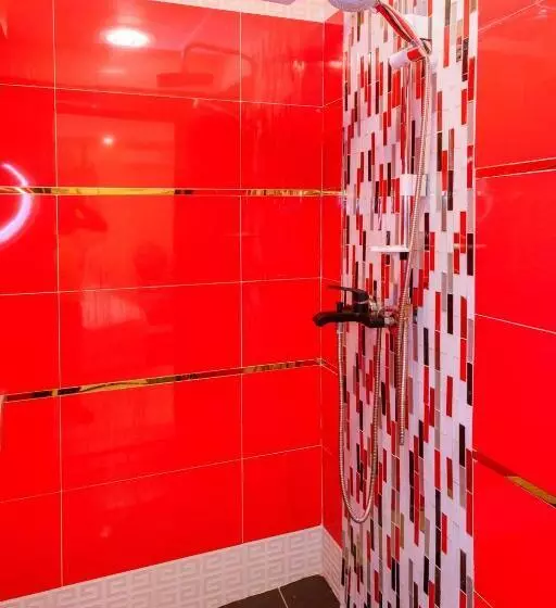 هتل Hôtel La Principauté Douala Bonapriso