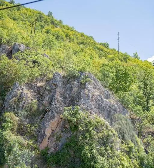 هتل Lago