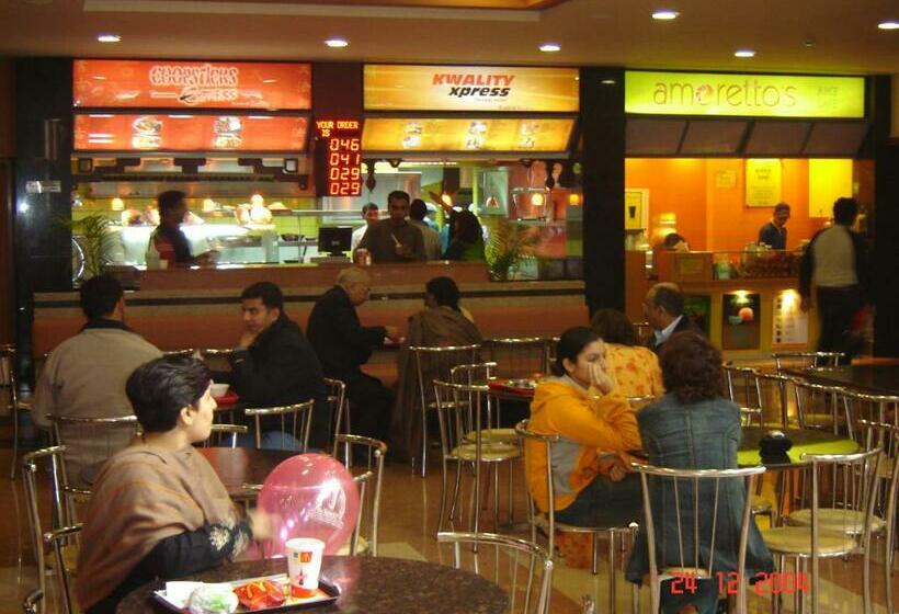 Motel Savoy Greens Karnal