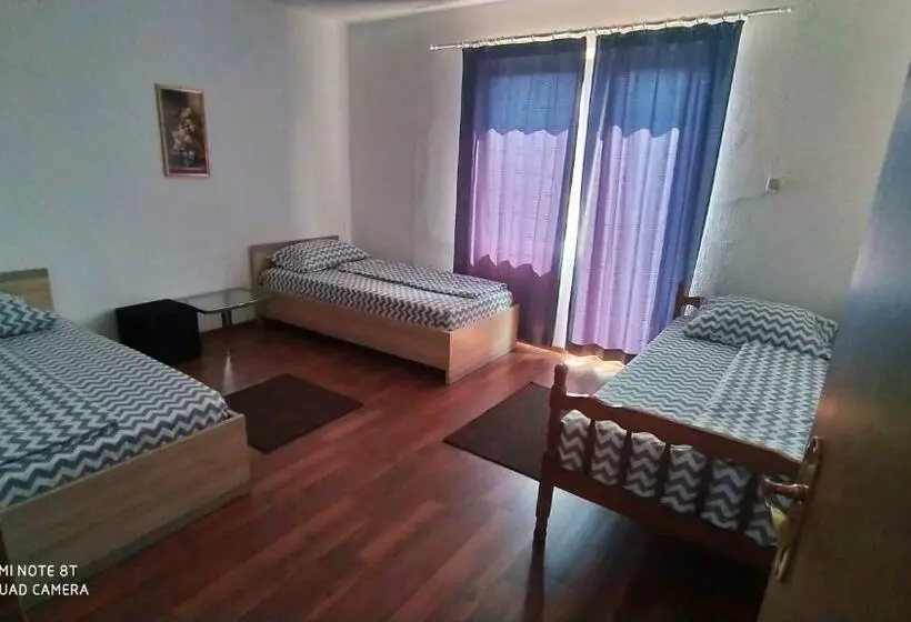 پانسیون Rooms Ensar