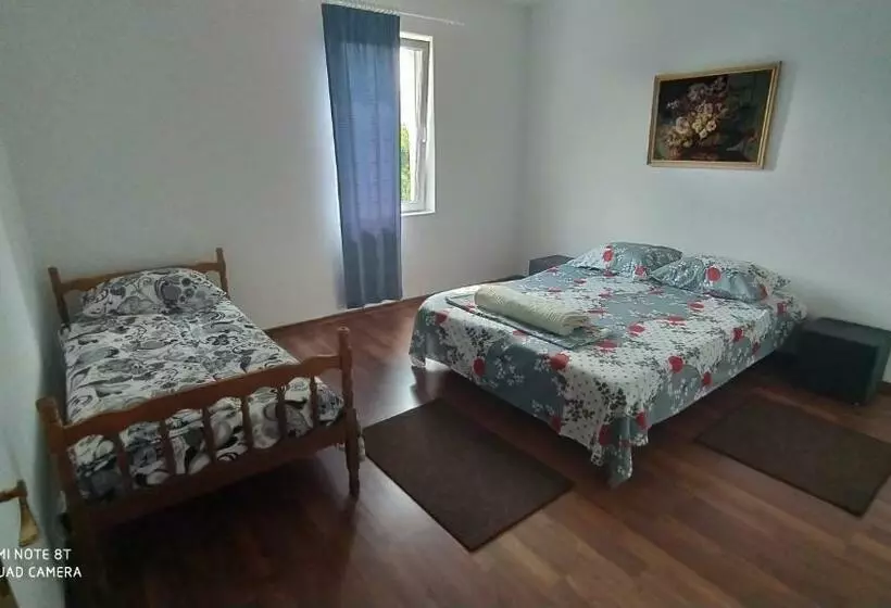 پانسیون Rooms Ensar