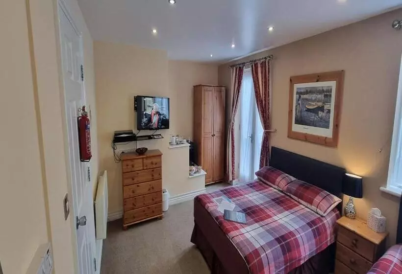 Majatalo Town House B & B