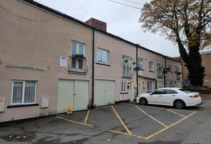 بنسيون Town House B & B