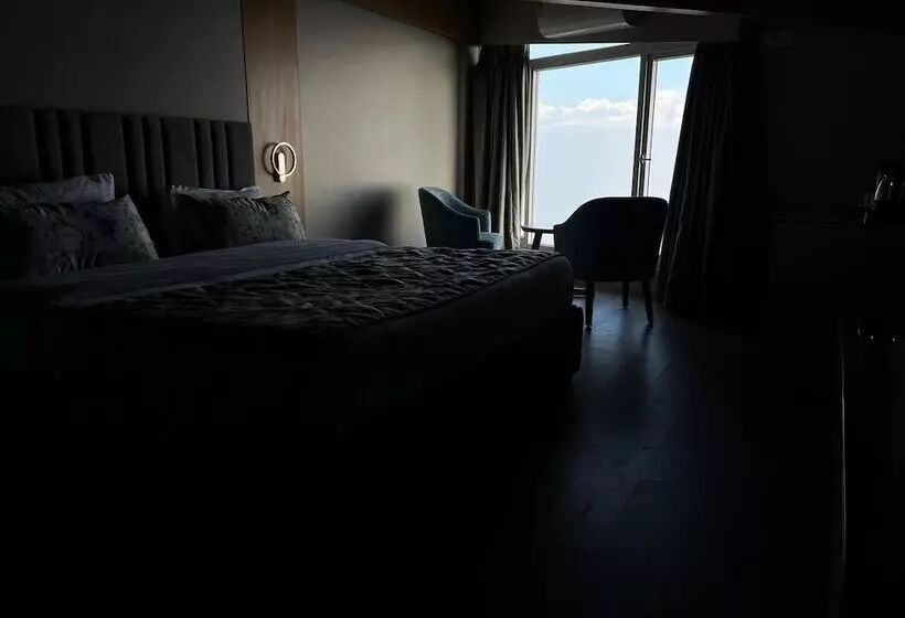 リゾートホテル The Retreat