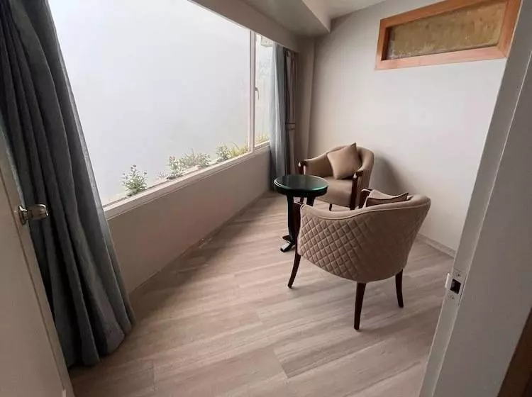 リゾートホテル The Retreat