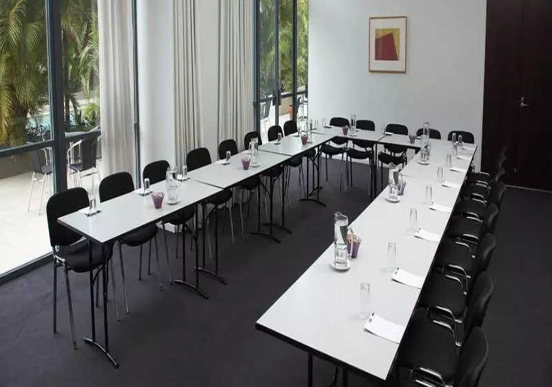 Adina Apartment  Sydney Central